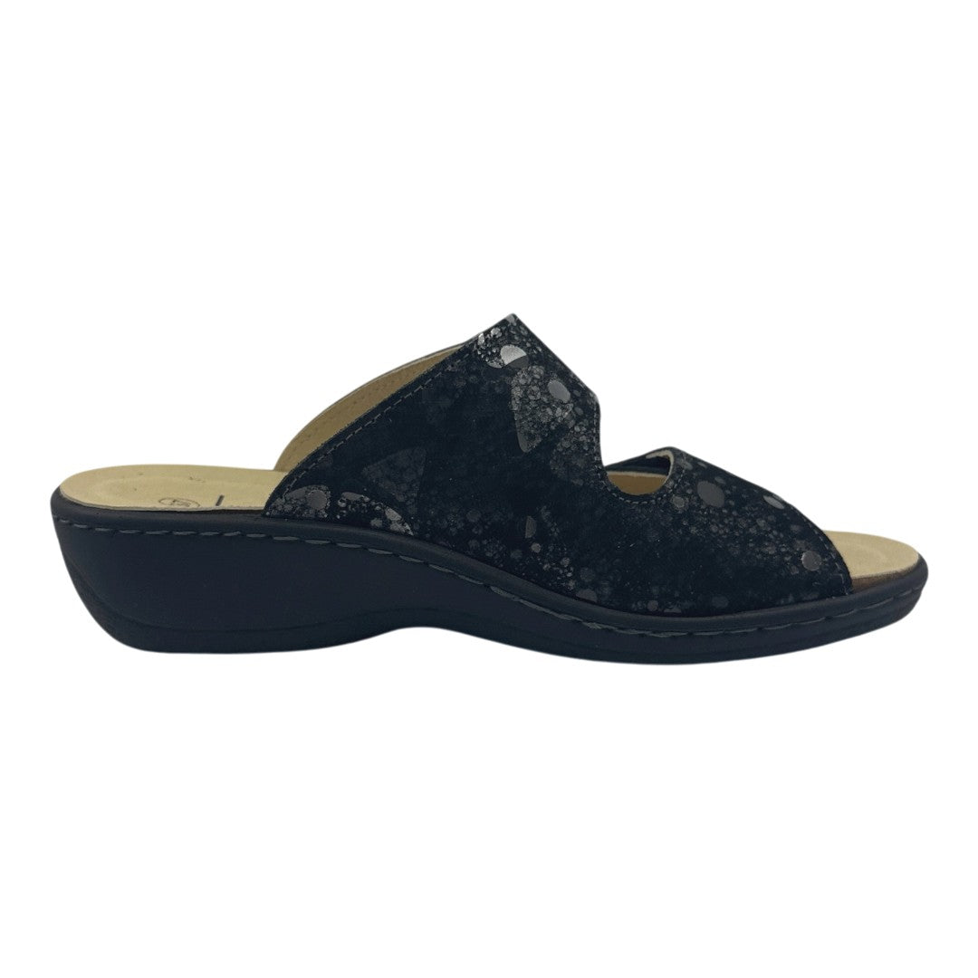 Chinelo Belvida 42.202, cor preto, vista lateral interior.