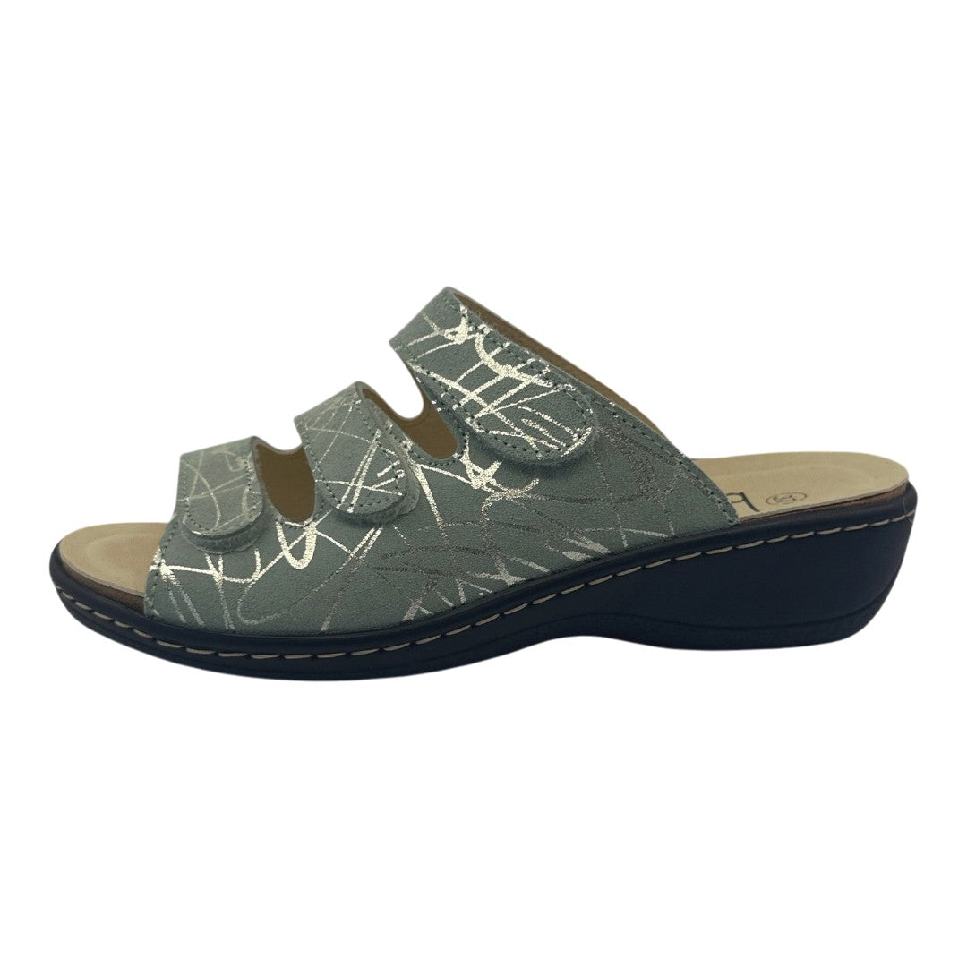 Chinelo Belvida 42.406, cor verde menta, vista exterior em perspetiva.