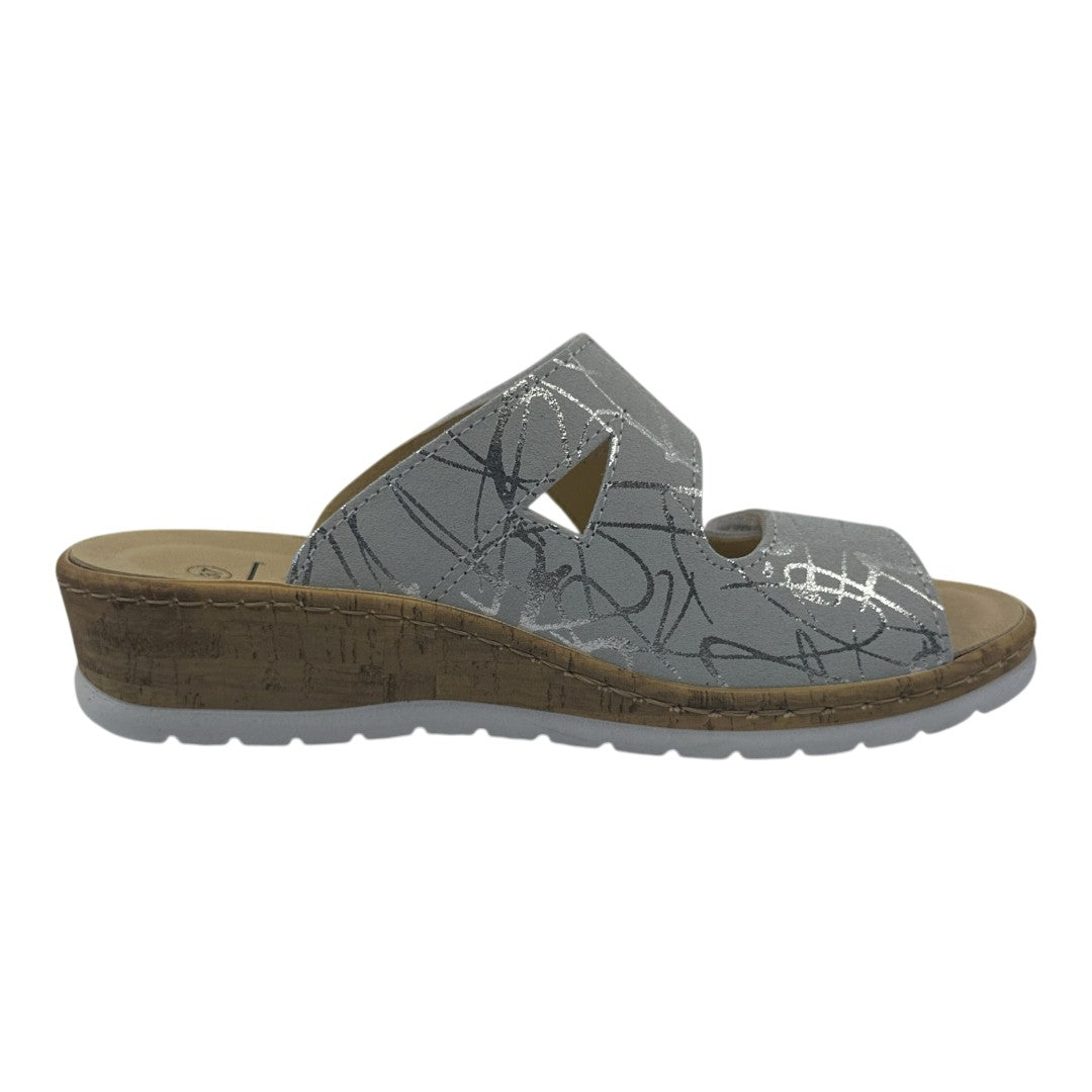Chinelo Belvida 43.495, cor pérola, vista lateral interior.