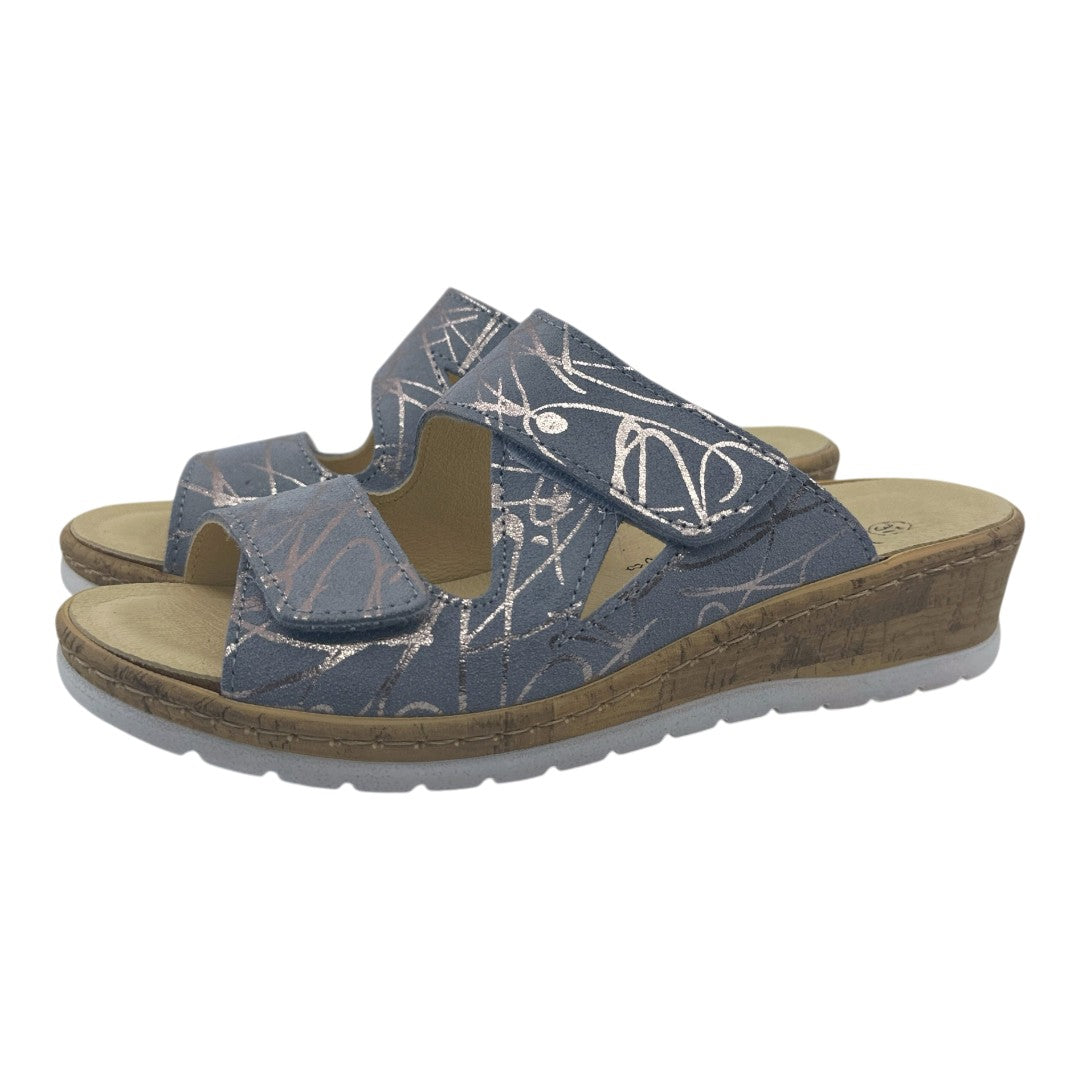 Chinelo Belvida 43.495, cor azul acinzentado, par em perspetiva.