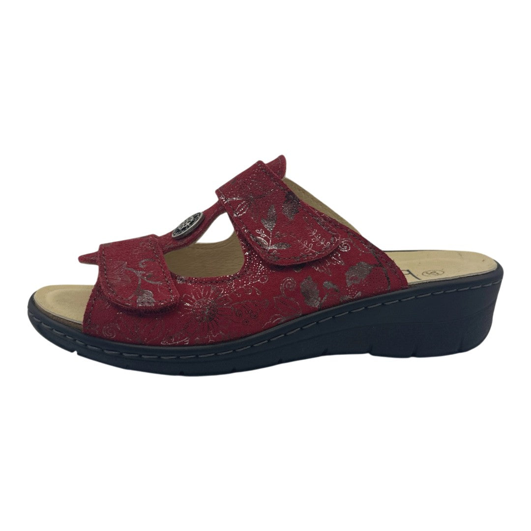 Chinelo Belvida 45.218, cor vermelho, vista exterior em perspetiva.