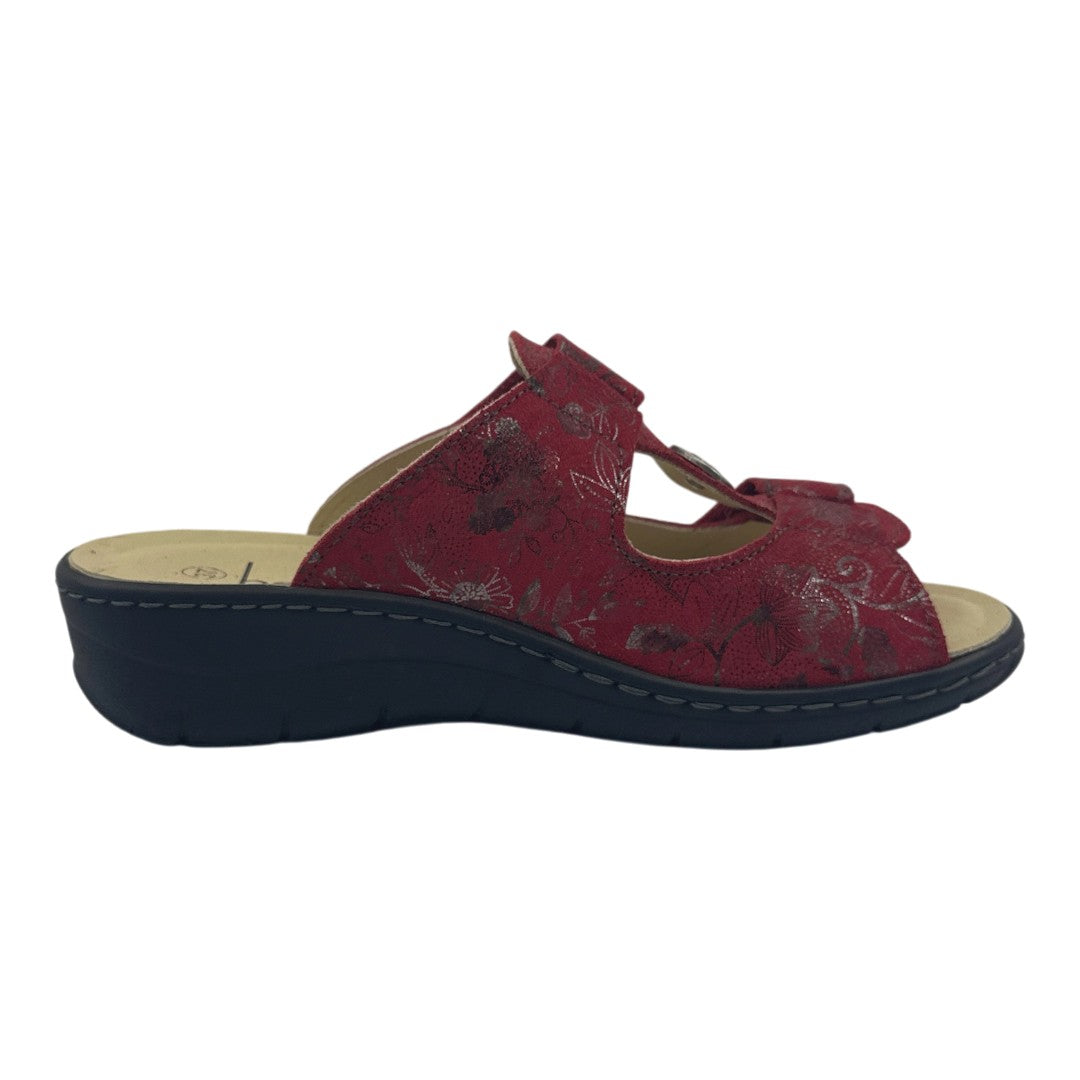 Chinelo Belvida 45.218, cor vermelho, vista lateral interior.