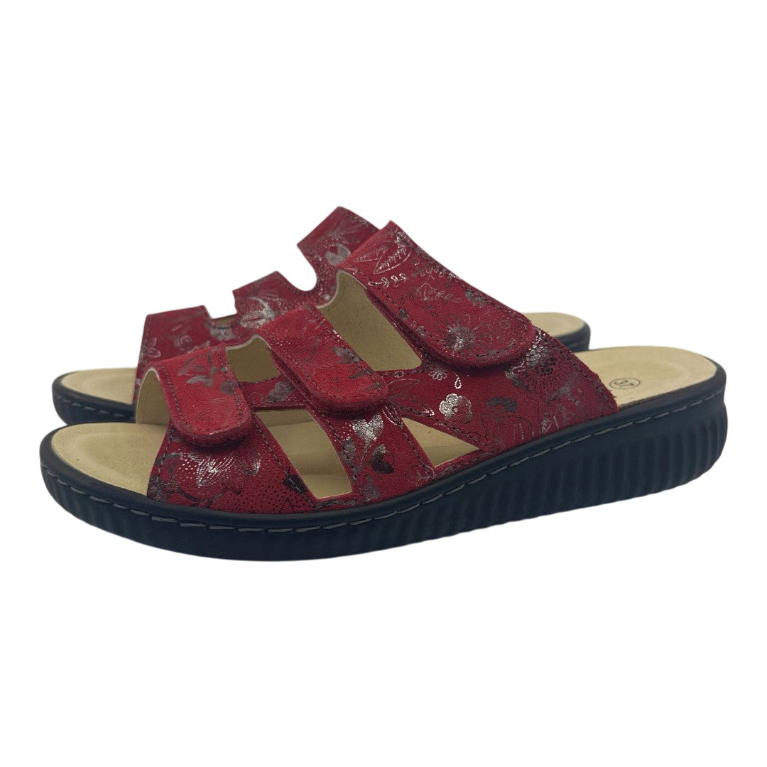 Chinelo Belvida 47.060, cor vermelho, par em perspetiva.