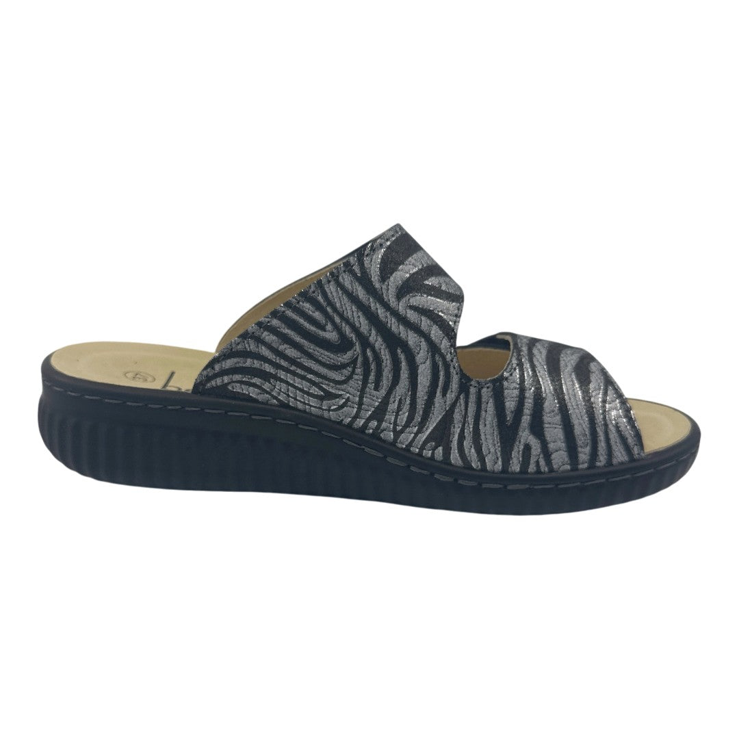 Chinelo Belvida 47.202, cor preto, vista lateral interior.