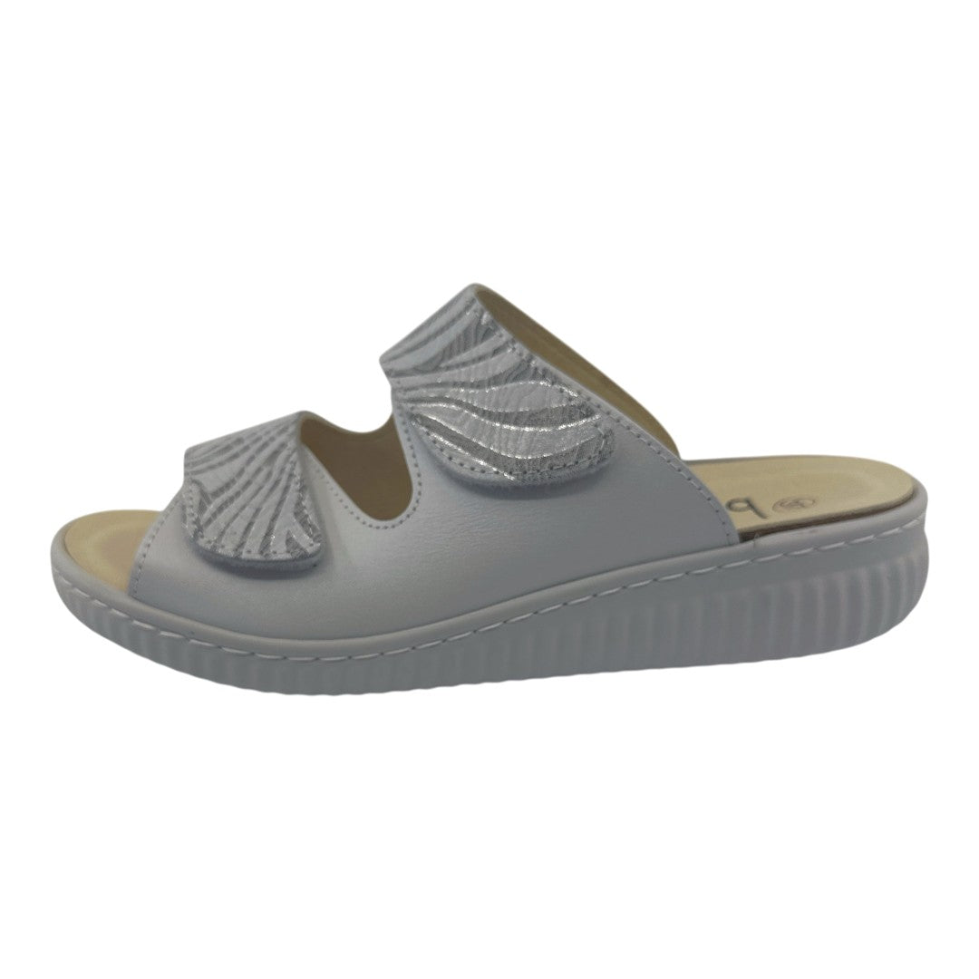Chinelo Belvida 47.202, cor pérola, vista exterior em perspetiva.