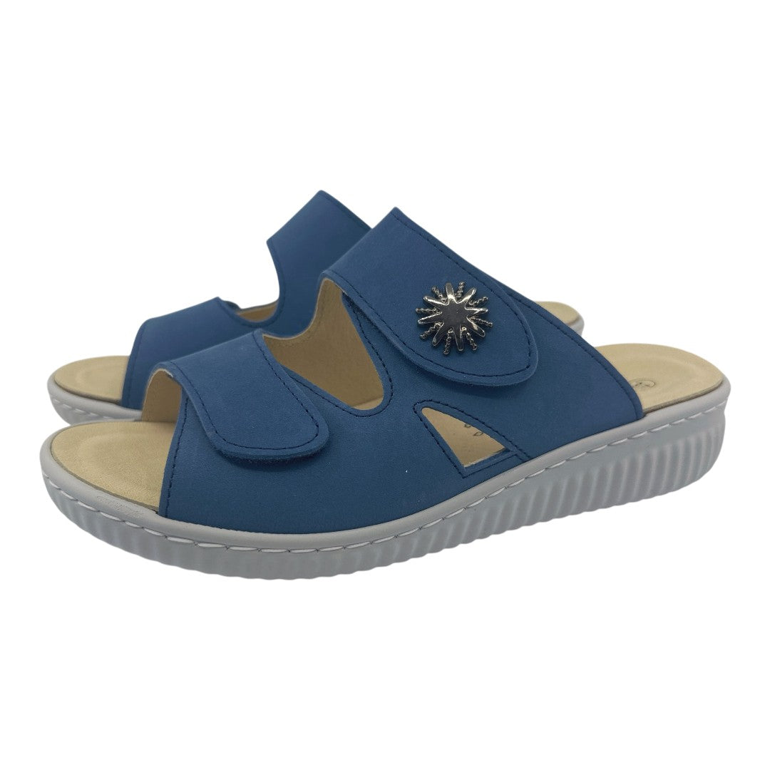 Chinelo Belvida 47.403, cor azul, par em perspetiva.