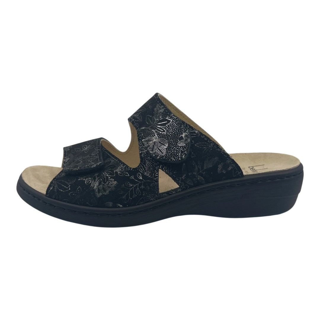 Chinelo Belvida 48.050, cor preto, vista exterior em perspetiva.