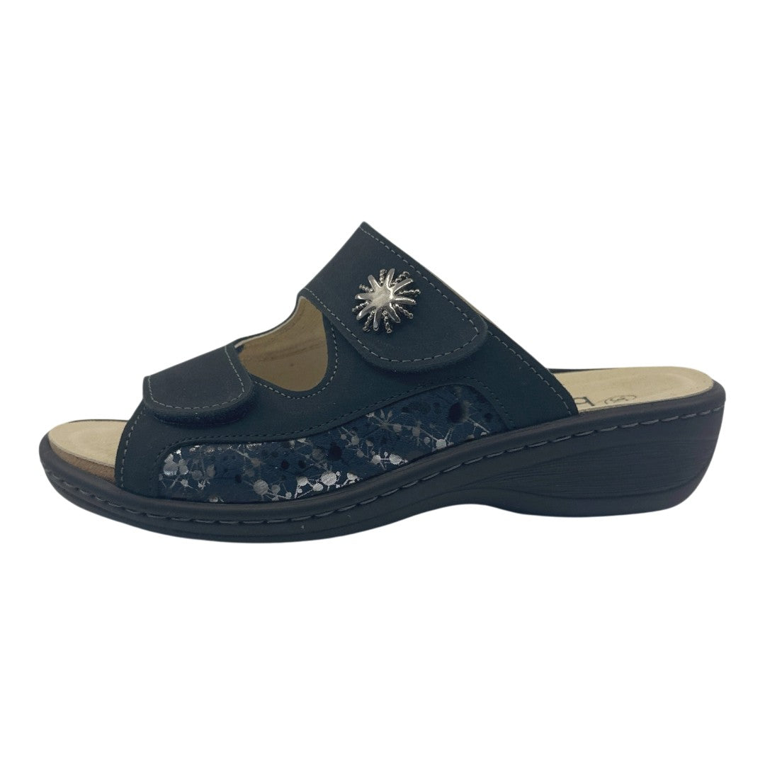Chinelo Belvida 10.300, cor azul-marinho, vista lateral.