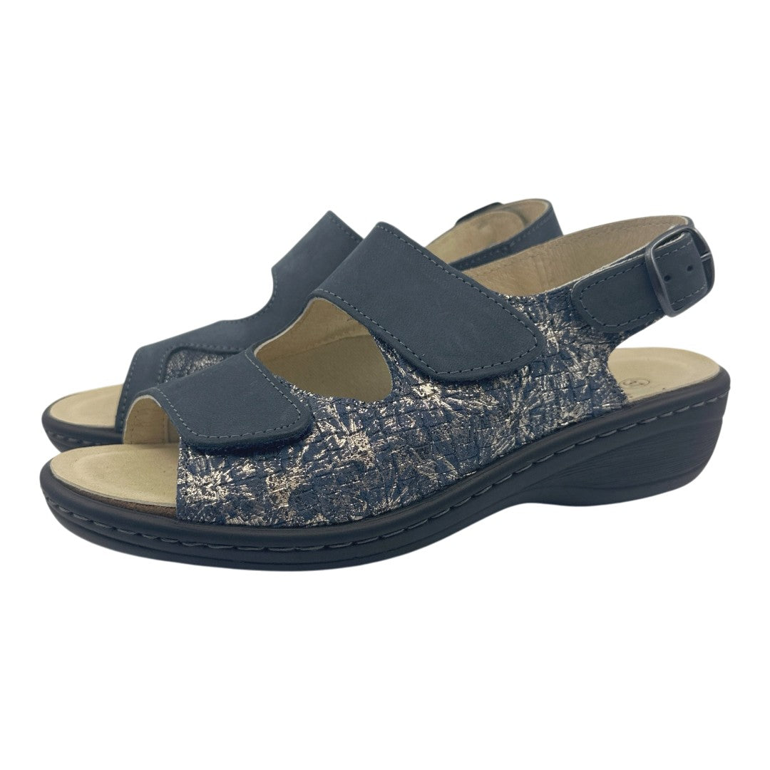 Sandália Belvida 10.303, cor azul denim, par em perspetiva.